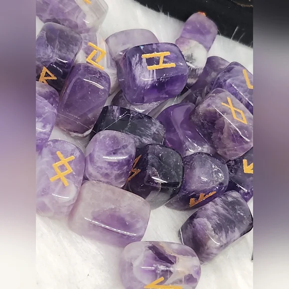 Amethyst Rune Stones Set | Engraved Runes w/ Velvet Pouch & Guide Crystal. - Picture 4 of 7
